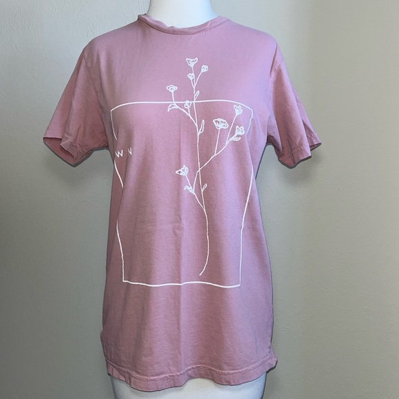 Floral Minimalistic Shawn Mendes Graphic Tee - Picture 1 of 5